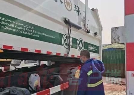 城市“美容師”：疫情不止，我們不散